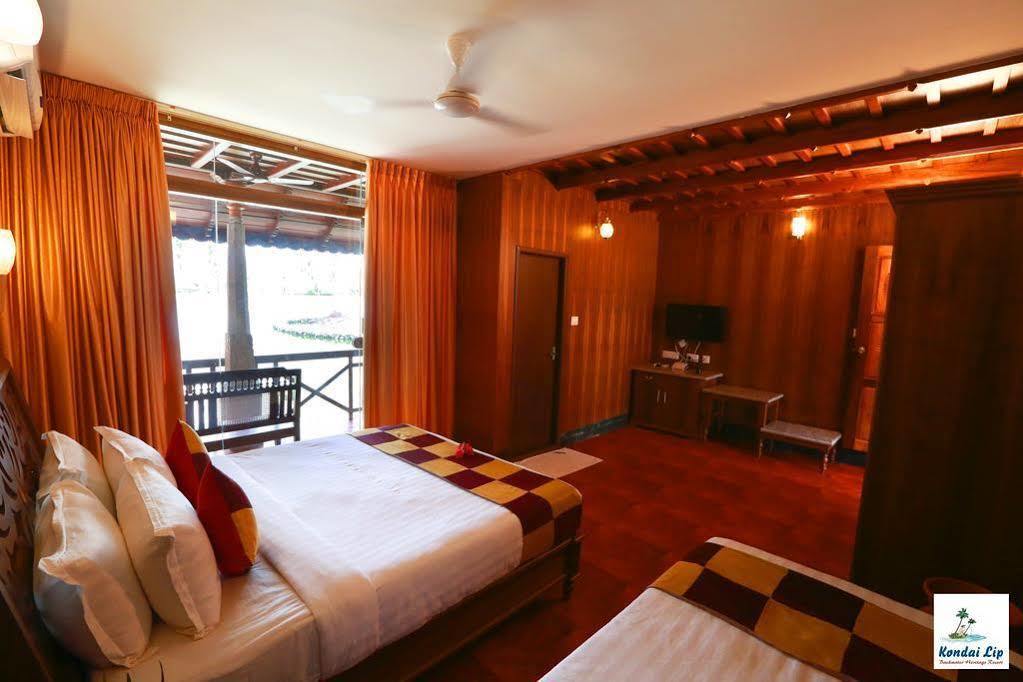 Kondai Lip Backwater Heritage Resort Коччи Экстерьер фото
