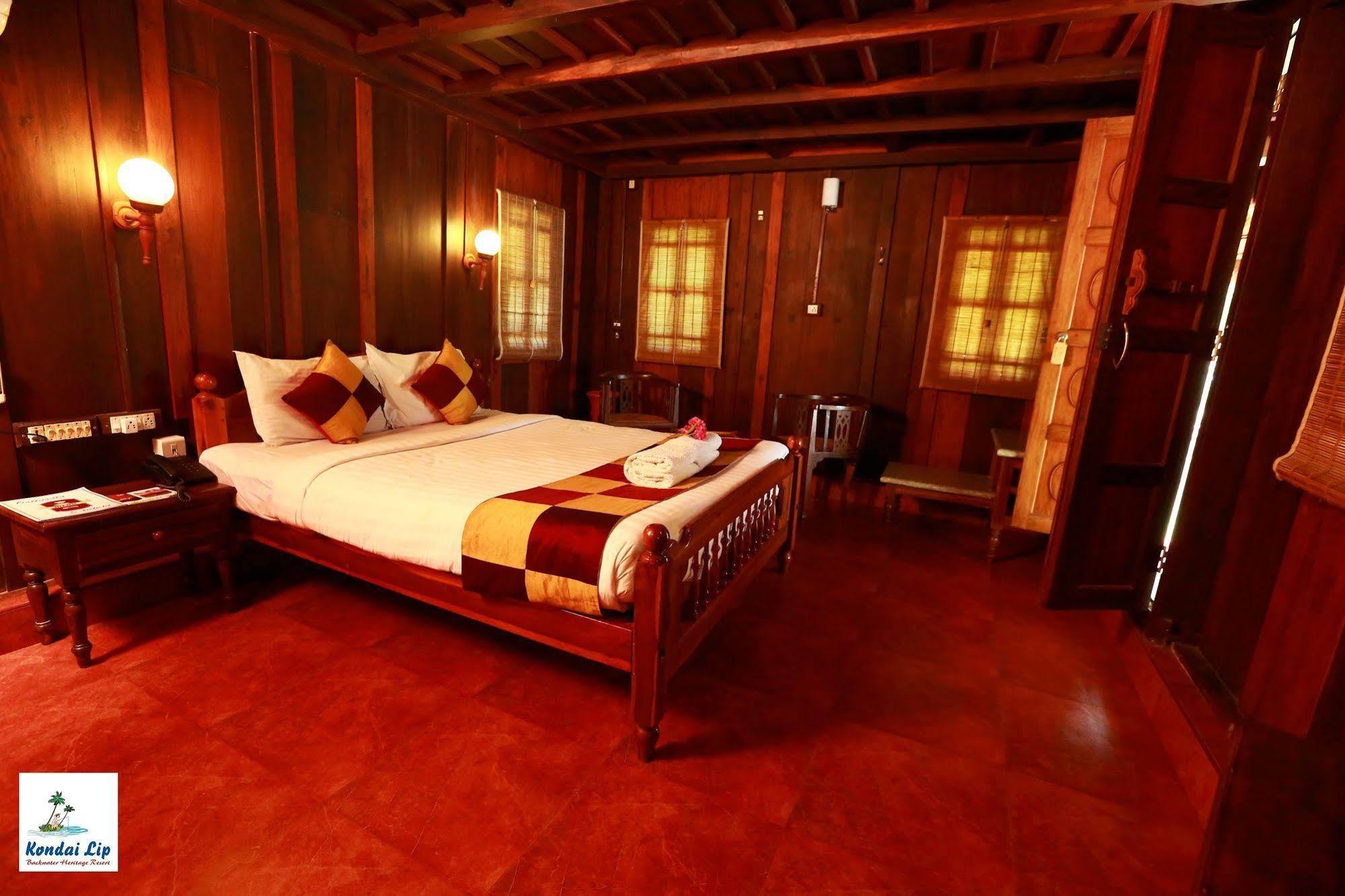 Kondai Lip Backwater Heritage Resort Коччи Экстерьер фото