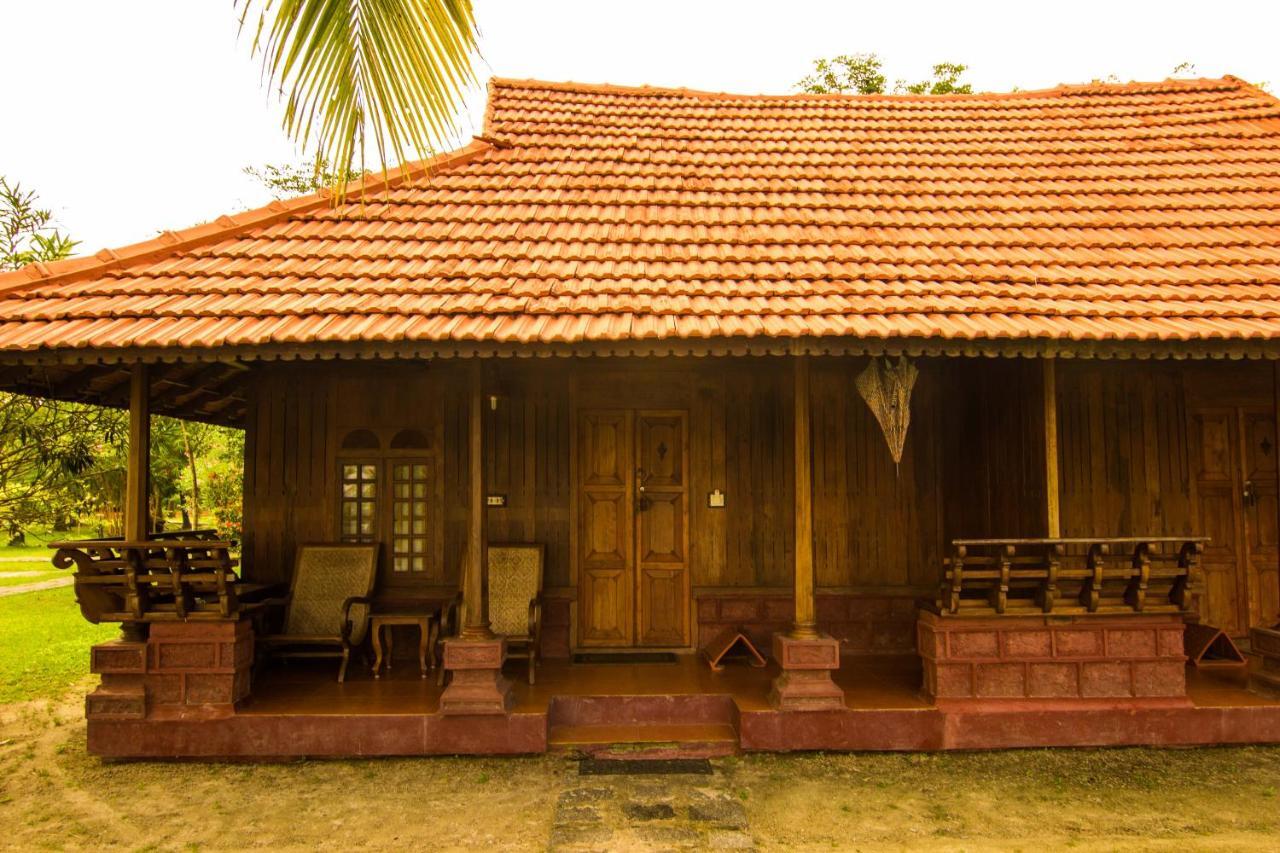 Kondai Lip Backwater Heritage Resort Коччи Экстерьер фото